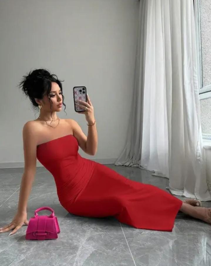 Pretty Feminine Women Dresses