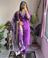 Embroidered Kurta Pant And Organza Duppata Set